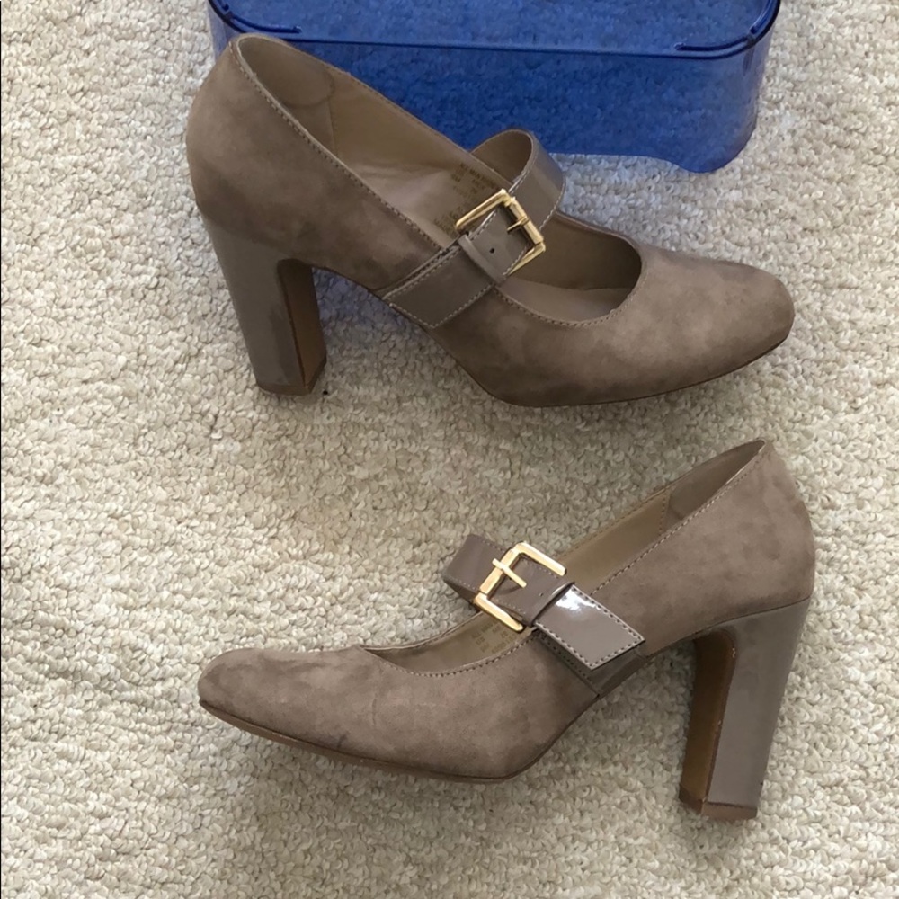 Tan Mary Jane Suede Style High Heels - Picture 4 of 5